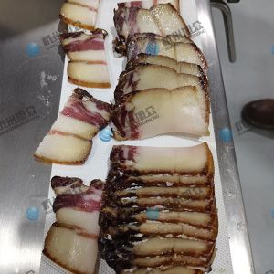 多功能切片機(jī)，現(xiàn)場(chǎng)試機(jī)切4mm熏肉，效果滿意！